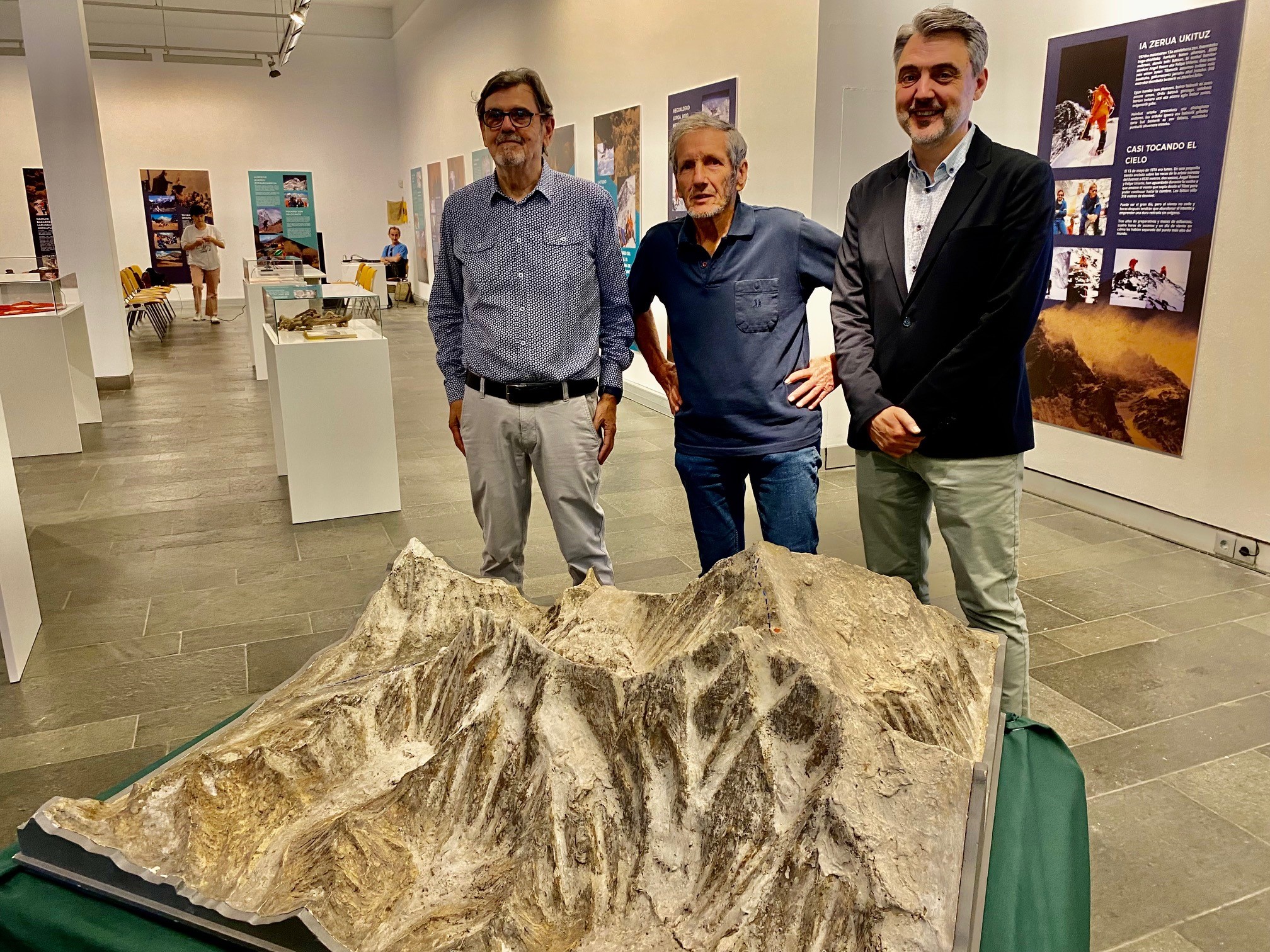 Sala Amárica acoge “Expedición Tximist 1974 al Everest, 50 años después”