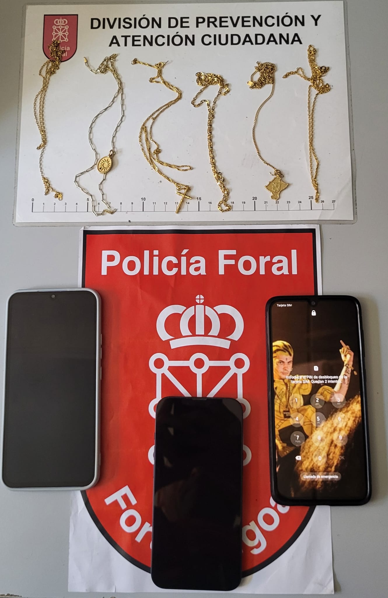 Cinco detenidos en Arruazu acusados de robar móviles y cadenas durante los Sanfermines