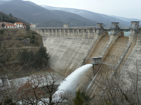 Desmienten que el pantano de Eugi se haya desbordado