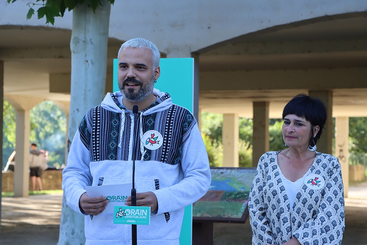 Oihan Mendo (EH Bildu) sustituirá a Xebe Txoperena en el Parlamento Foral tras su renuncia por motivos personales 