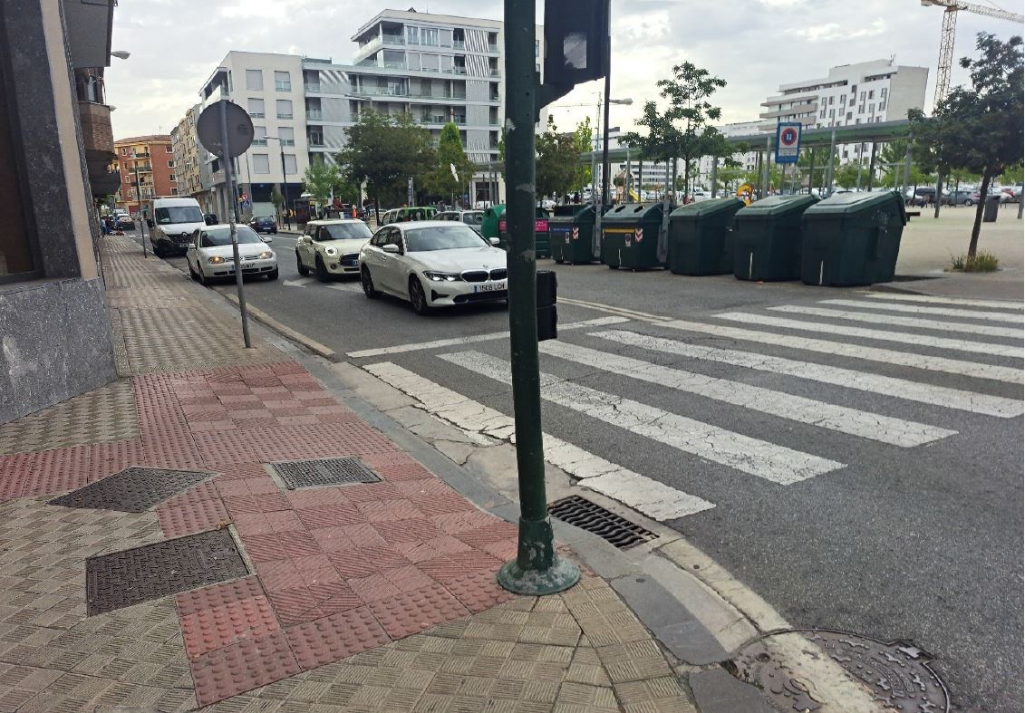 Adjudicadas las obras de ampliación de la acera norte de la calle Río Queiles en Azpilagaña