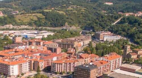 Apuñalan a un joven en las fiestas de Etxebarri