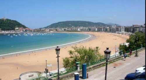 Organizan una recogida de colillas en La Concha para combatir la basura marina