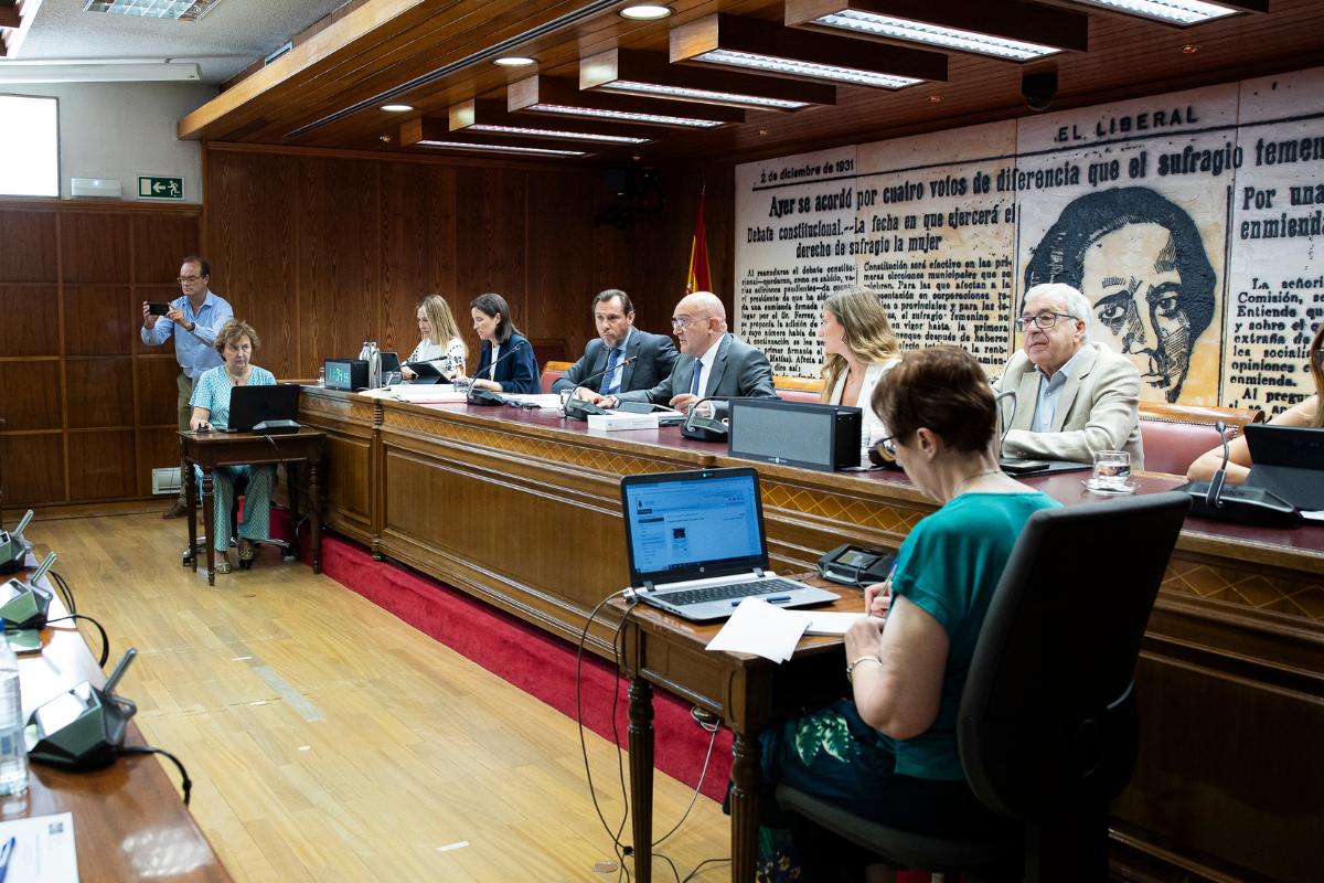 Puente cesa a dos altos cargos del ministerio de Transportes investigados por el 'caso Koldo'