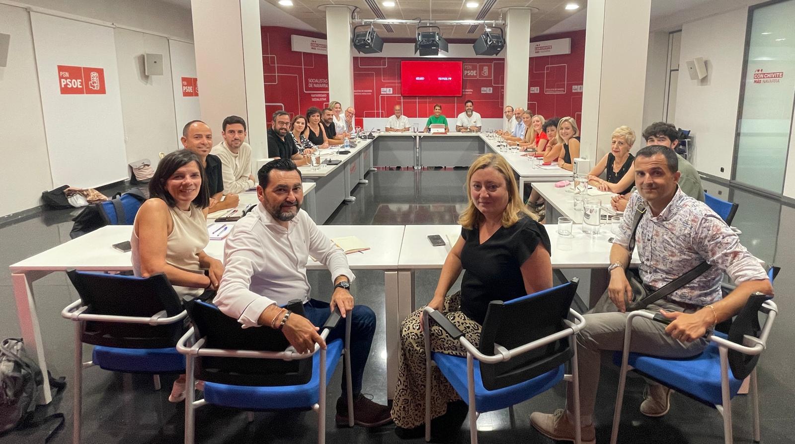 La  Ejecutiva del PSN-PSOE lanza una ofensiva contra los bulos sobre fiscalidad 