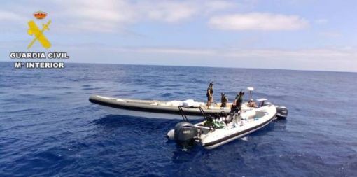 Dos guardias civiles mueren tras el choque de dos patrulleras durante una persecución contra el narcotráfico en Huelva