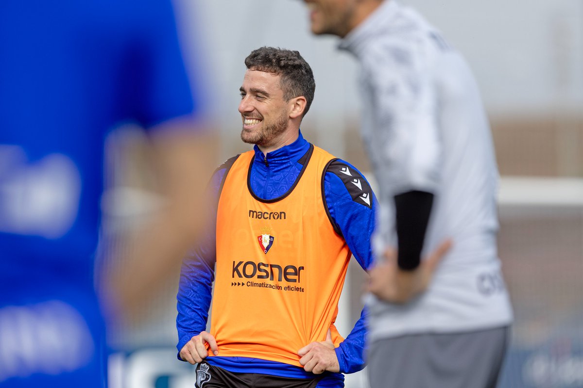 Kike Barja se retira con molestias musculares en un muslo durante el último entrenamiento del año
