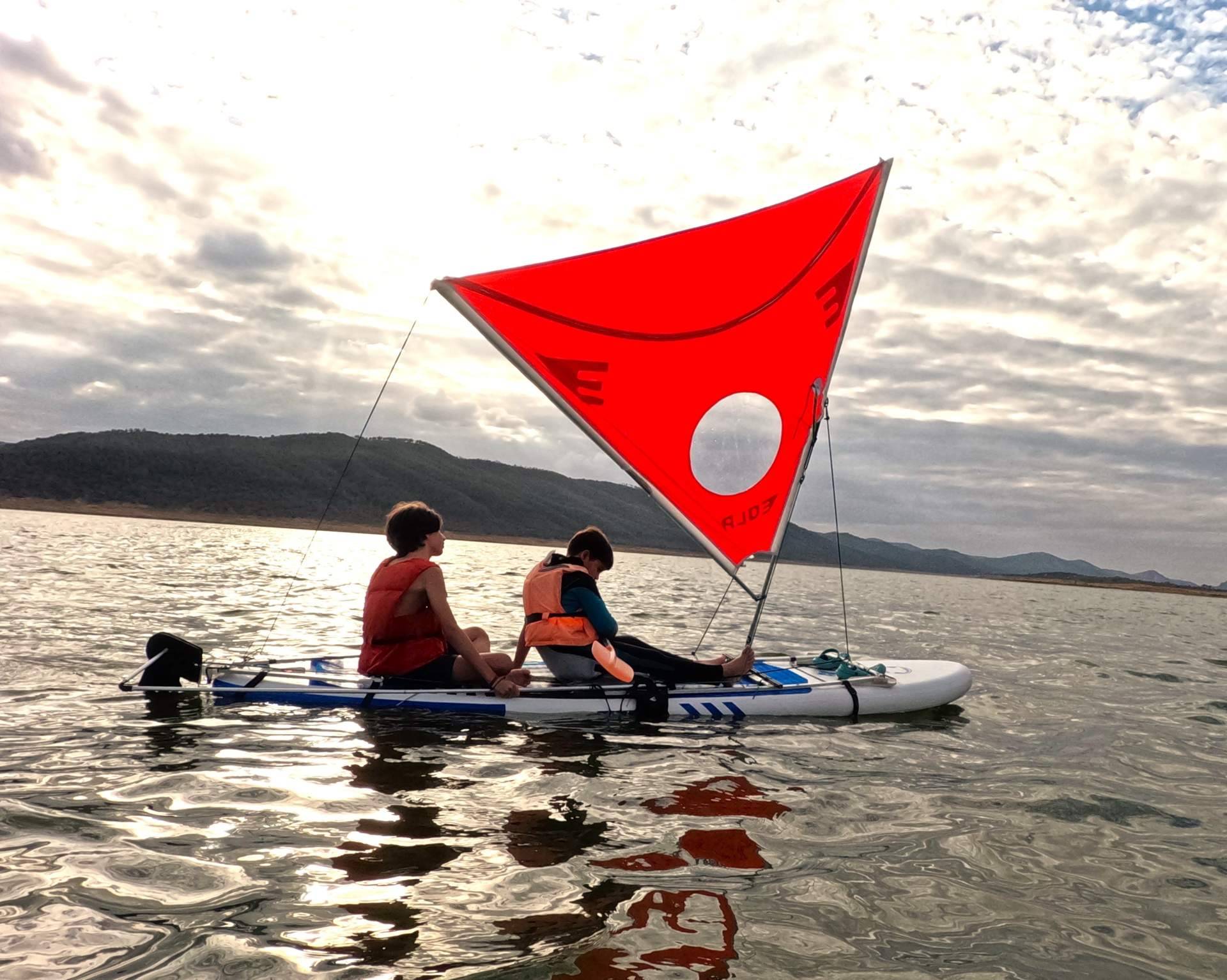 La vela EOLA como accesorio universal para artefactos flotantes