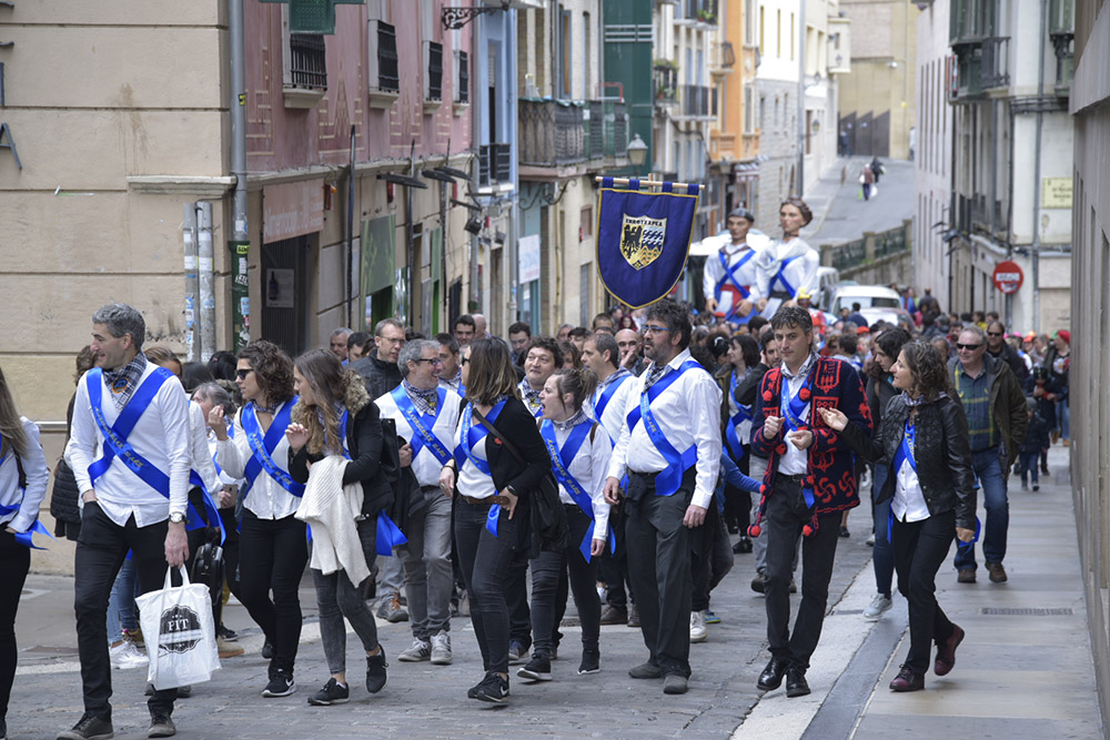 Recibimiento municipal este sábado a los mayordomos y mayordomas de Rochapea, que celebran su 25 aniversario