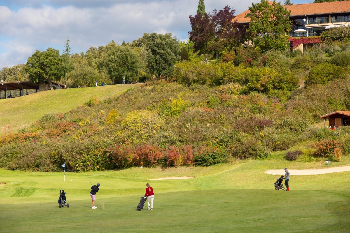Niños Contra el Cáncer recauda más de 22.000 euros en su IX Trofeo de Golf celebrado en Ulzama, Gorráiz y Zuasti