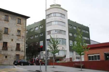 Sorprendido 'in fraganti' un presunto ladrón en el centro de Eibar