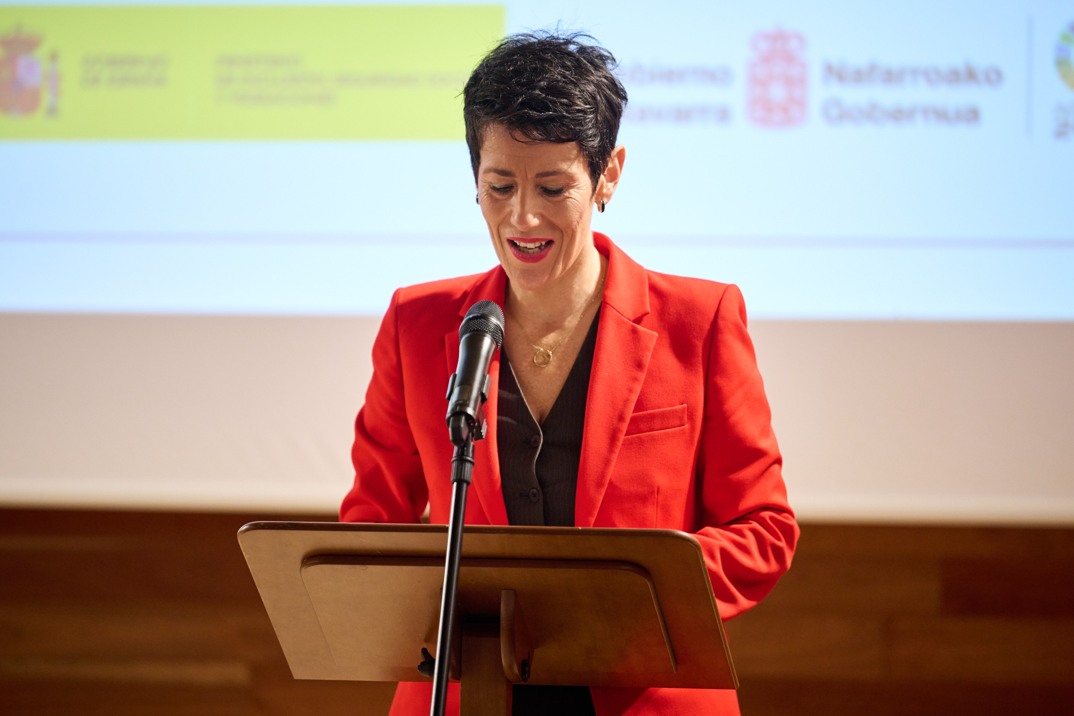 La navarra Elma Sáiz, nueva portavoz del Gobierno central y Milagros Tolón, nueva ministra de Educación