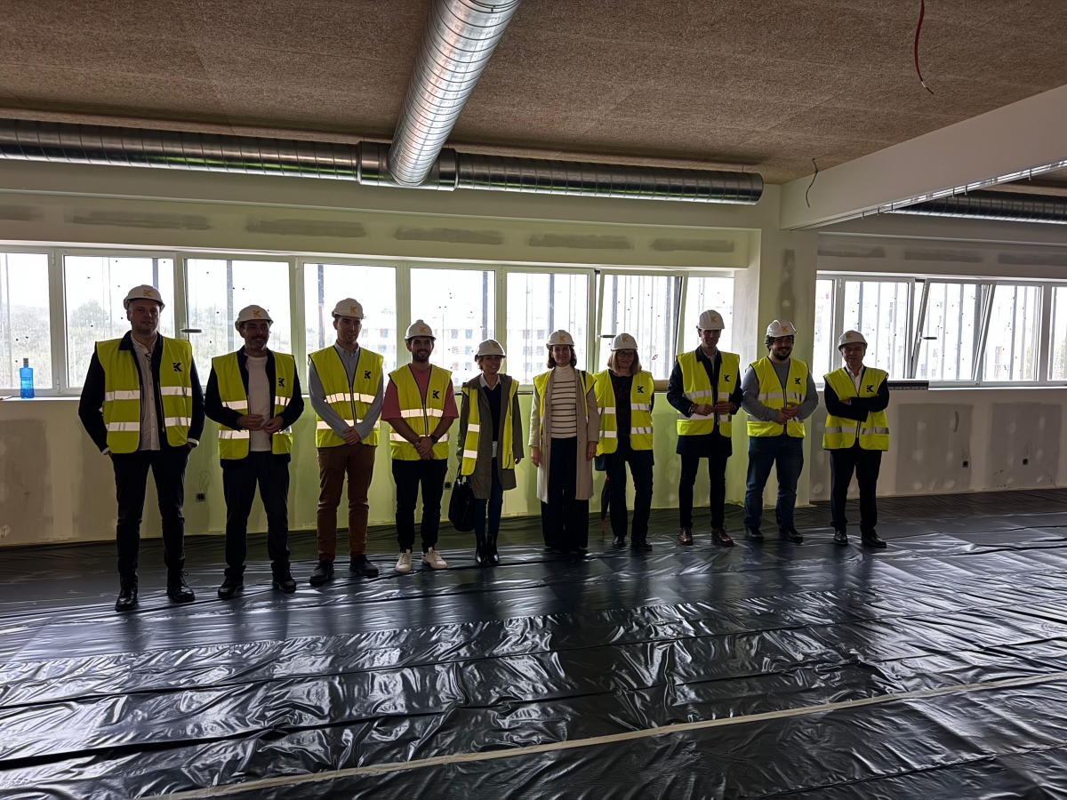 Visita parlamentaria en El Sario a las obras de la futura sede del Polo de Innovación Digital