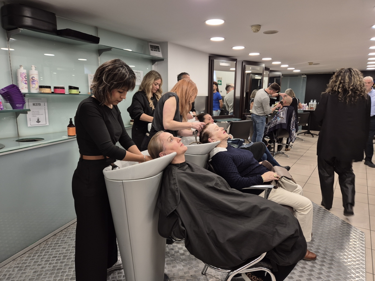 El convenio de peluquerías de Navarra incorpora subidas salariales ligadas al IPC y mejoras en conciliación hasta 2028