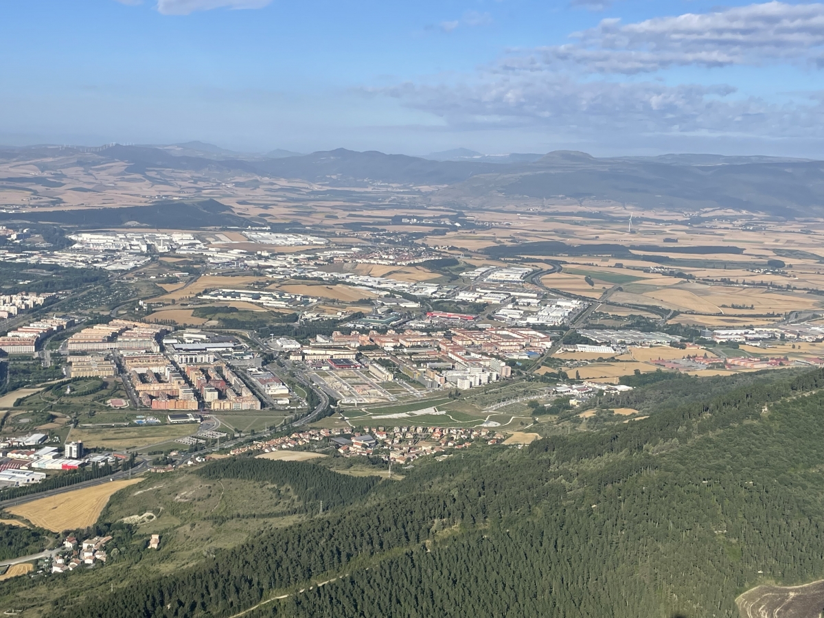Navarra impulsa la construcción de 72 viviendas de alquiler social en Etxabakar