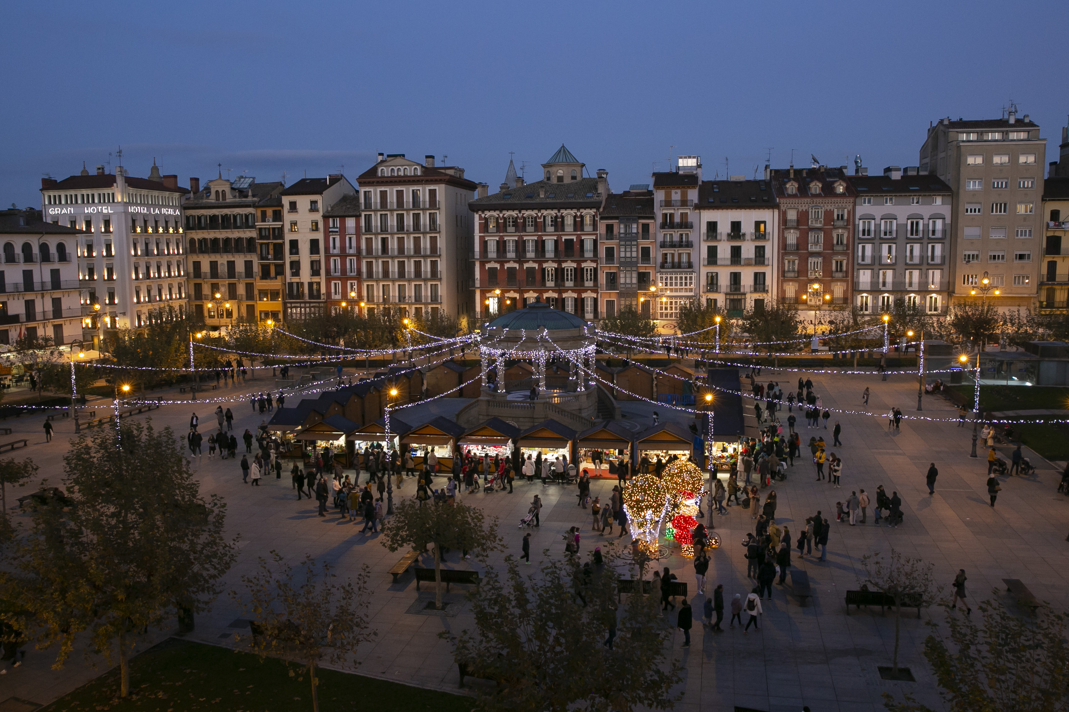 La Feria de Navidad llenará la Plaza del Castillo con 29 casetas de productos artesanos hasta el 6 de enero