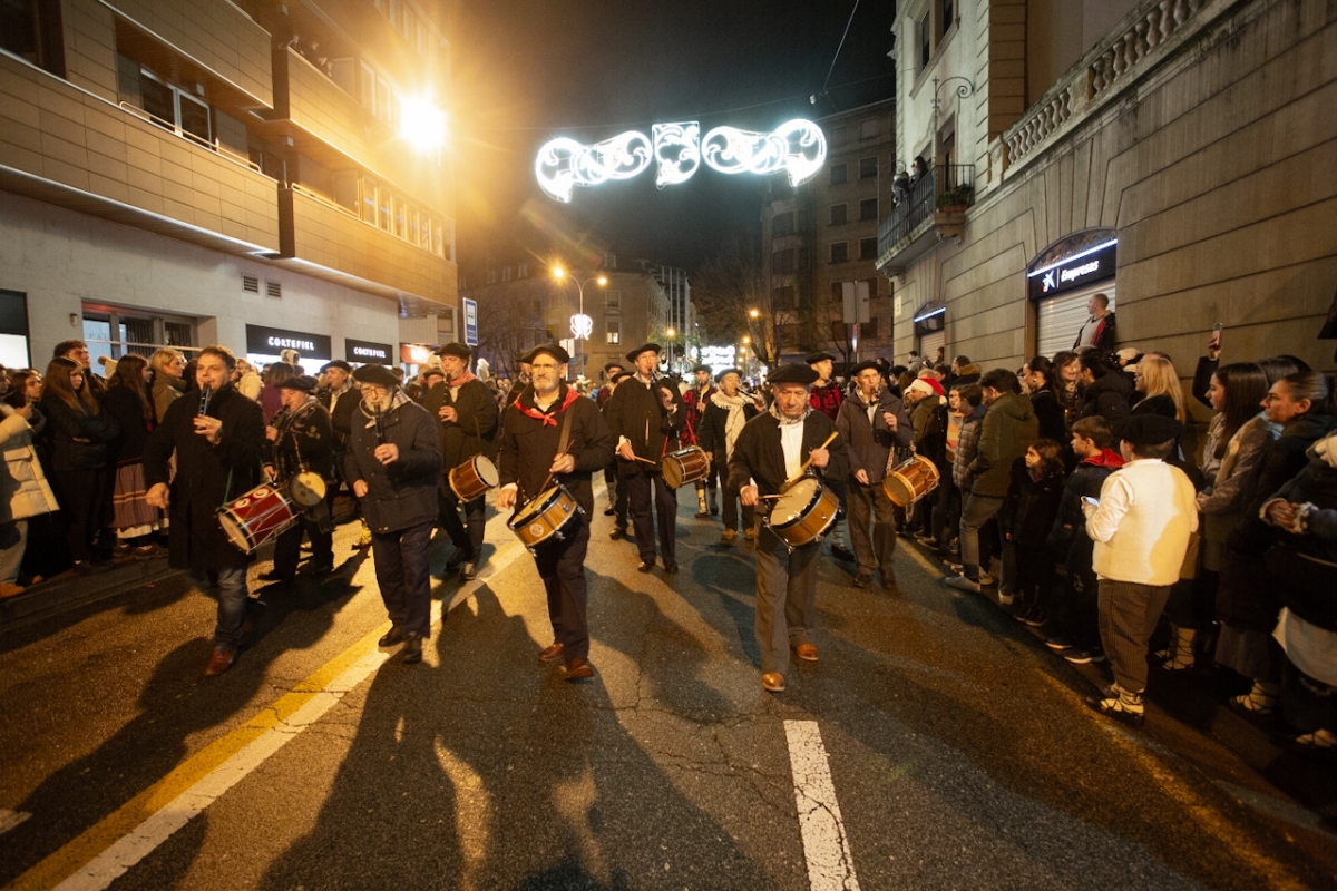 La llegada de Olentzero obligará a modificar el recorrido y las frecuencias de las villavesas en Pamplona y comarca