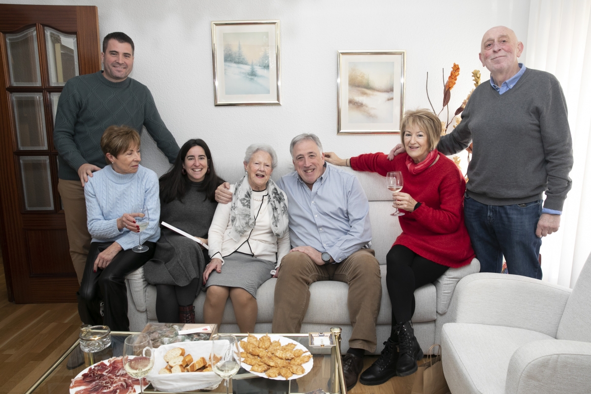La vecina de la Rotxapea, María Esther Laguardia Bengoechea, nueva centenaria de Pamplona