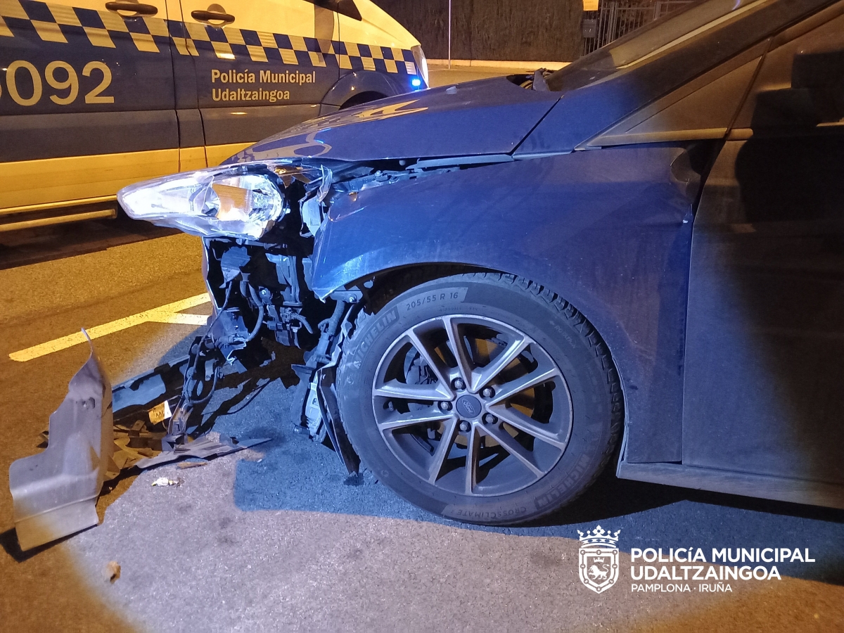 Investigado por tres delitos tras intentar huir de un control de alcoholemia en Sancho el Fuerte 