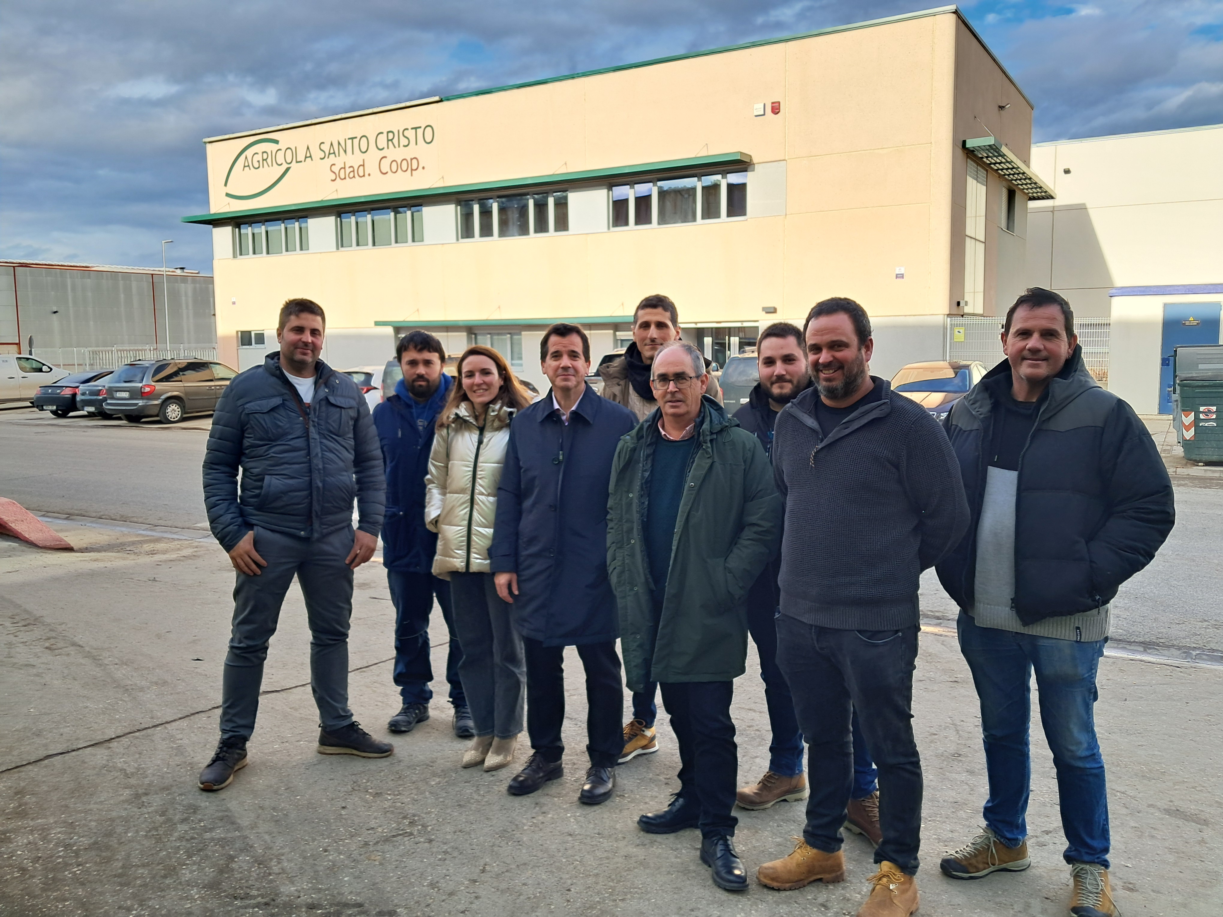 Irujo visita en Caparroso y Santacara la Cooperativa Agrícola Santo Cristo que cuenta con relevo generacional asegurado para continuar creciendo