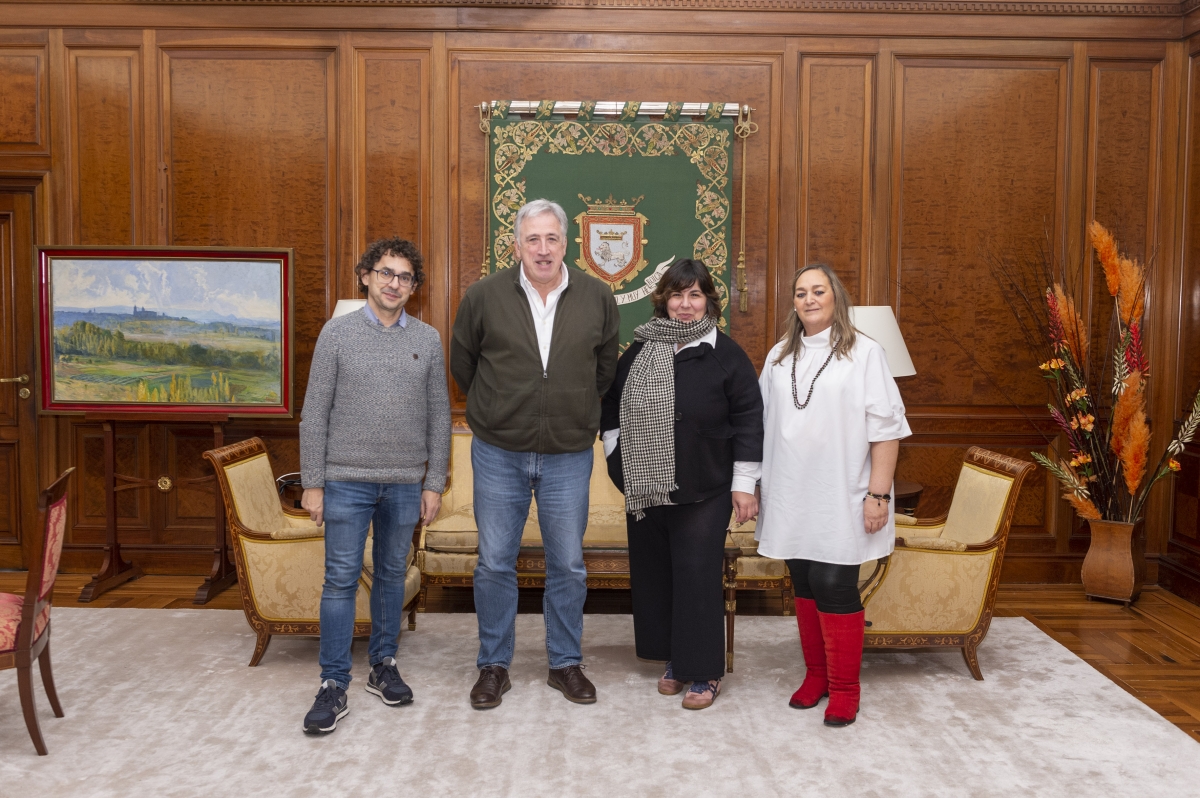  Asiron y el concejal Txema Mauleón se reúnen con una representación de ANFAS-Navarra