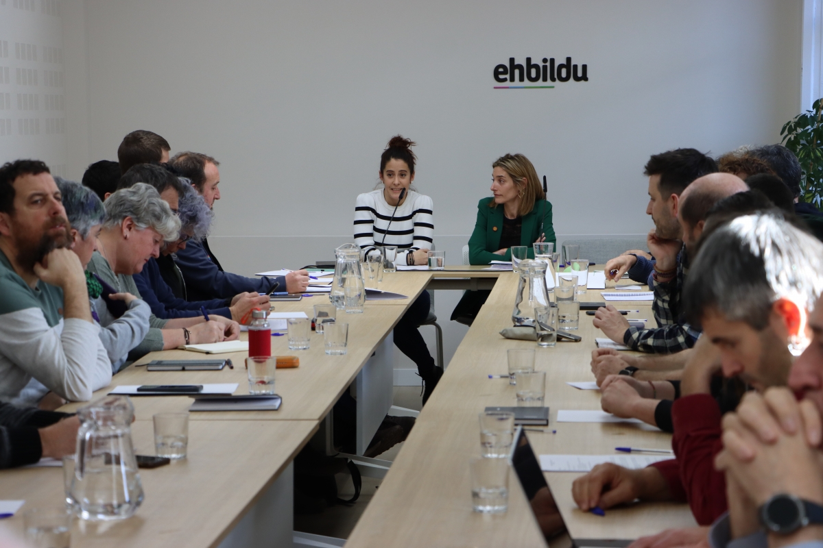 EH Bildu reúne a sus alcaldesas y alcaldes para dar un nuevo impulso al trabajo municipalista