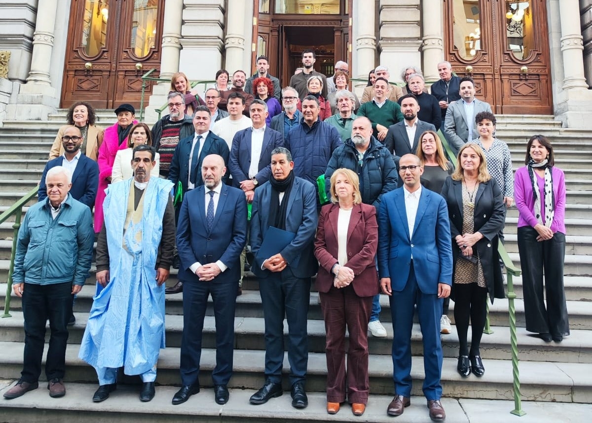 El Intergrupo del Parlamento de Navarra asiste en Oviedo a la XXVIII Conferencia de “Paz y Libertad para el pueblo saharaui”