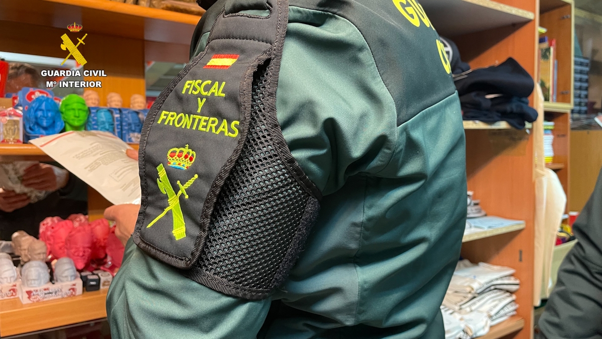Incautadas 119 llaves de pugilato que se vendían como “artículos de autodefensa feminista” en Bilbao