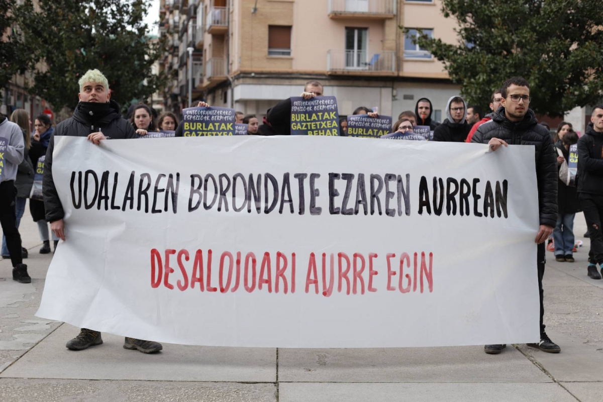 Manifestación en Burlada ante el desalojo del Gaztetxe