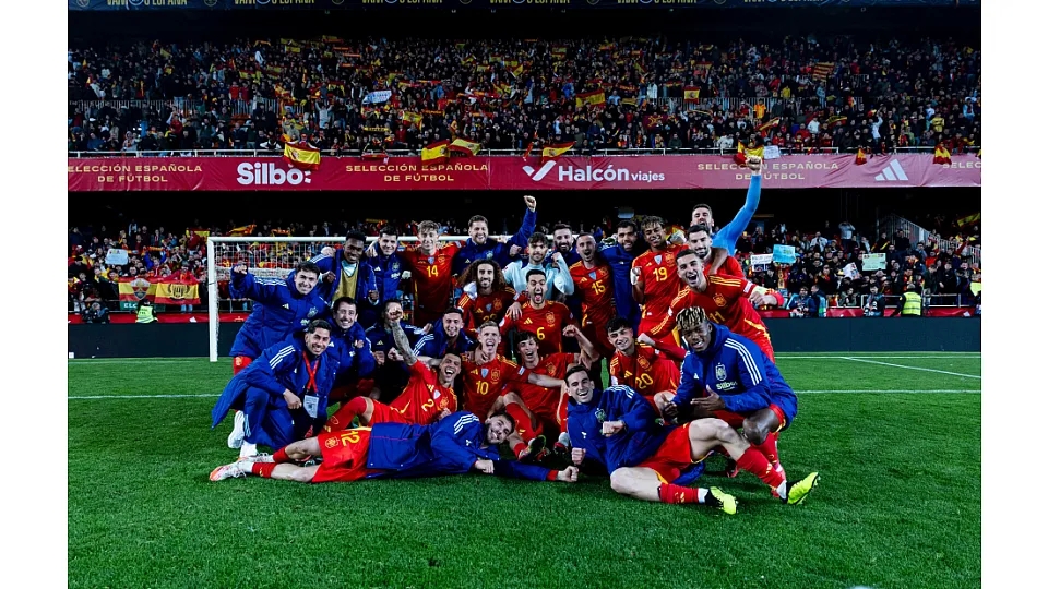 España se cuela en la final four de la Nations League tras una final de infarto en Mestalla
