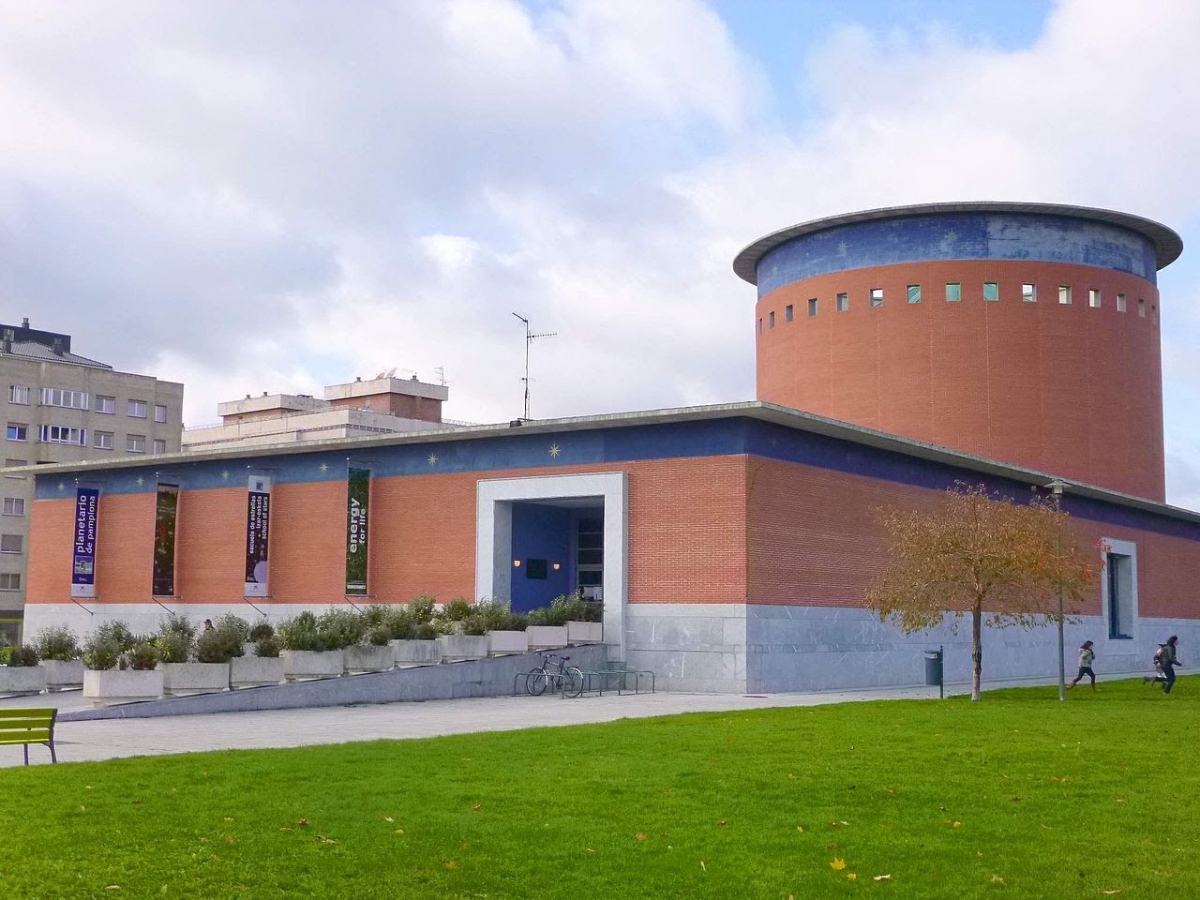 El Planetario mantendrá su reconocible torre tras el informe pericial arquitectónico que descarta su demolición