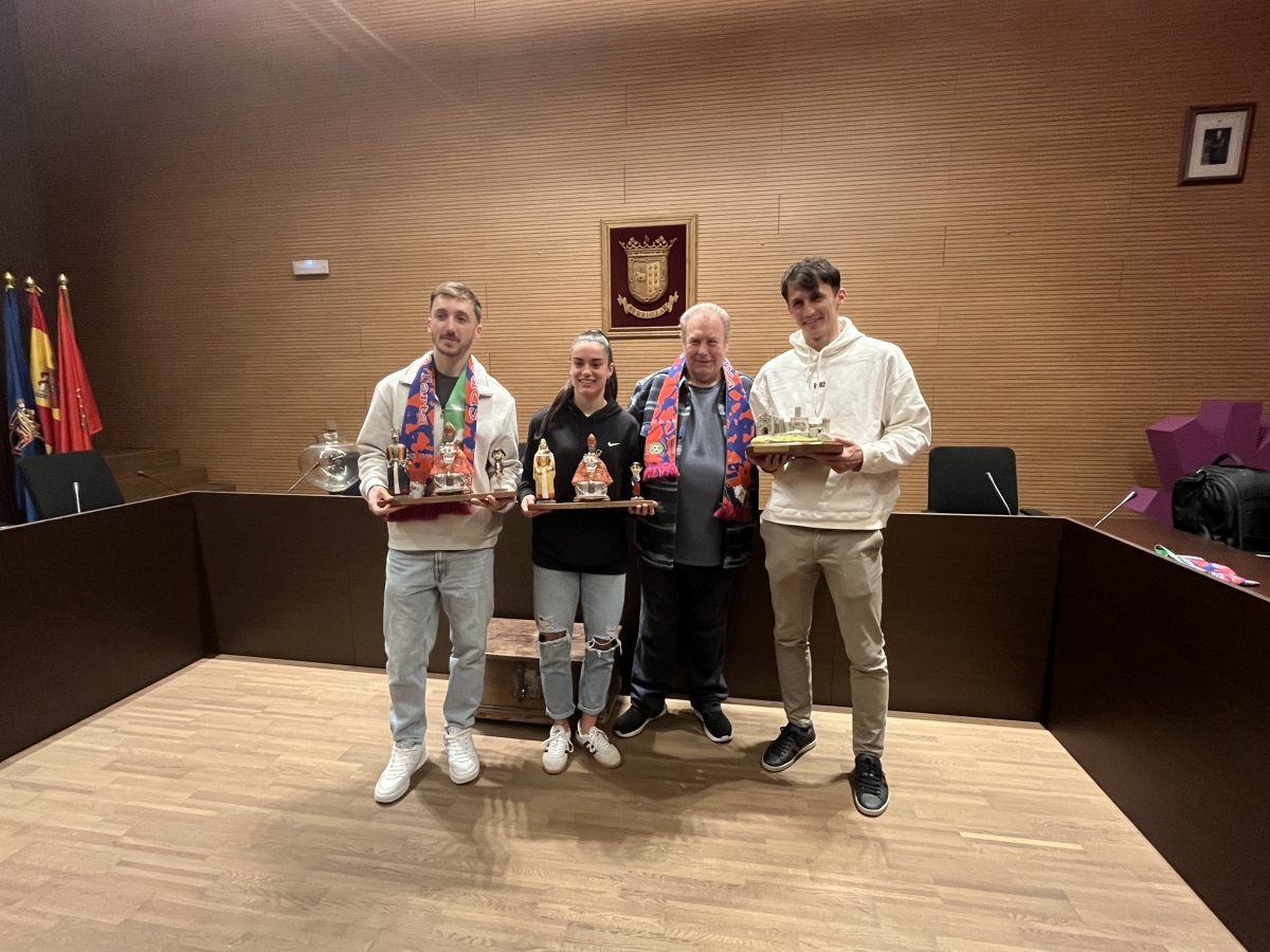 Budimir recibe por segundo año consecutivo el trofeo 'Patxitxi'  en un emotivo acto en Berriozar