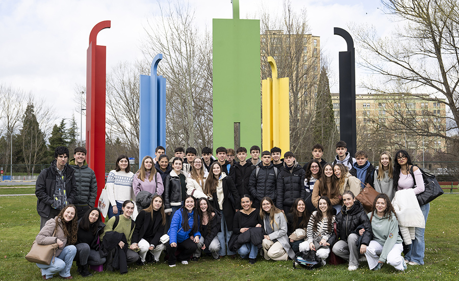 Estudiantes de los colegios Claret Larraona, Irabia-Izaga y Santa Teresa visitan la UPNA