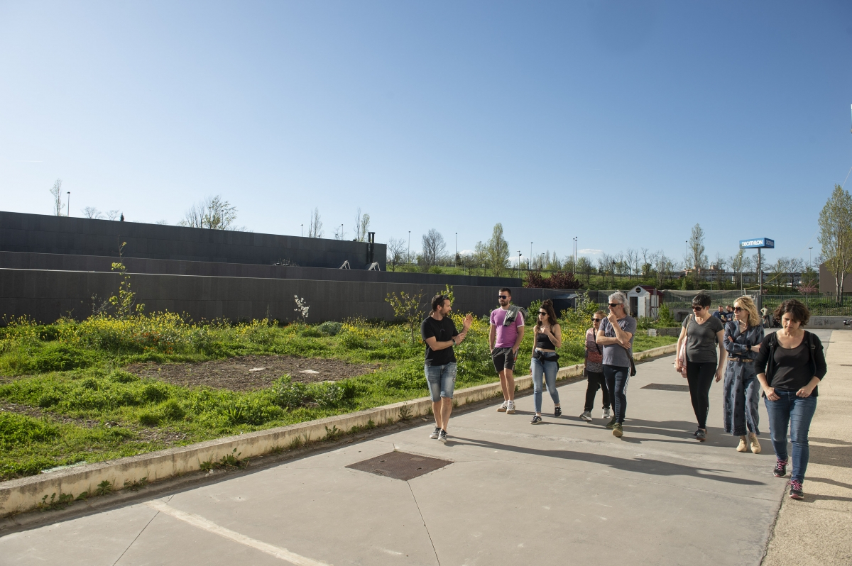 Las obras de renaturalización del patio de la escuela infantil Buztintxuri se iniciarán en verano 