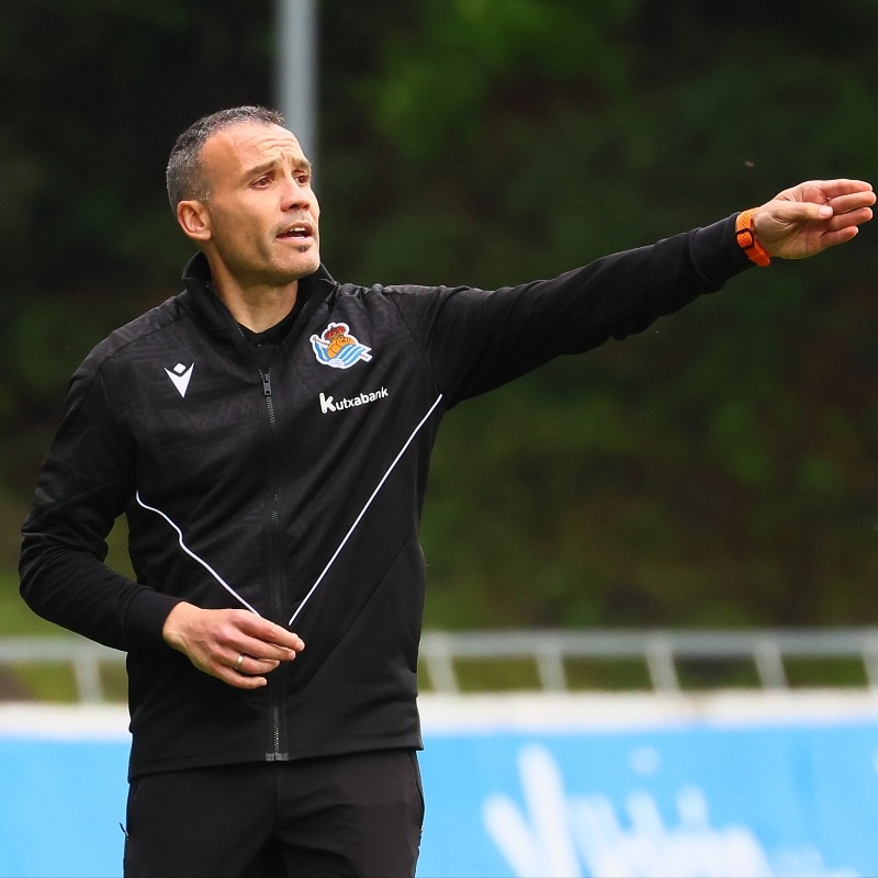 La Real Sociedad cesa a Sergio Francisco como entrenador del primer equipo