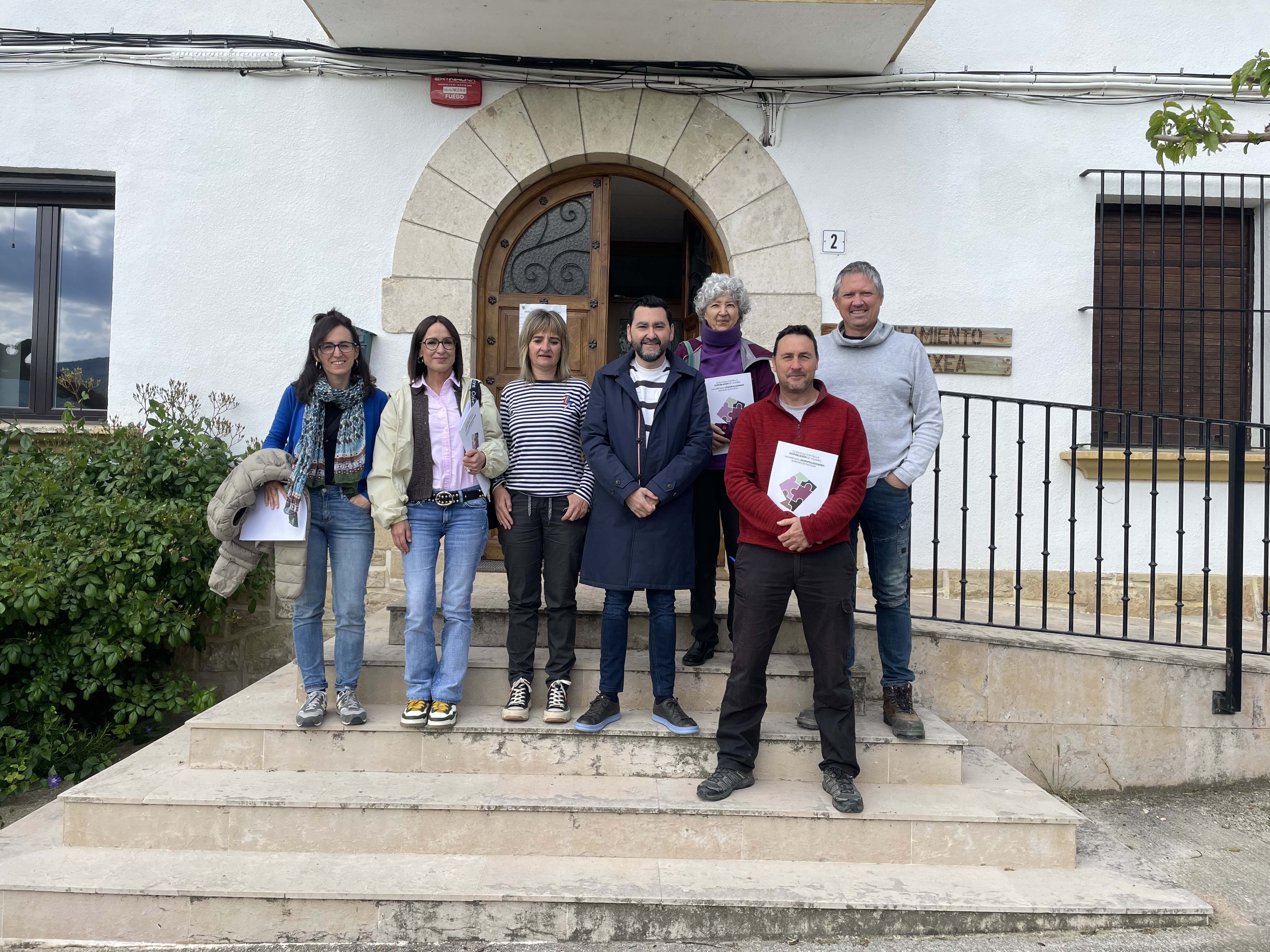 Cohesión Territorial aporta 300.000 euros a los concejos de Irurre, Muez, Ugar y Villanueva de Yerri para actuaciones en el sendero del proyecto ‘Alloz Sostenible’