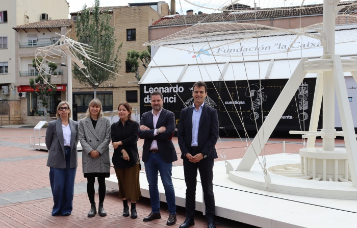 Inaugurada una exposición interactiva sobre Leonardo da Vinci en el paseo del Queiles