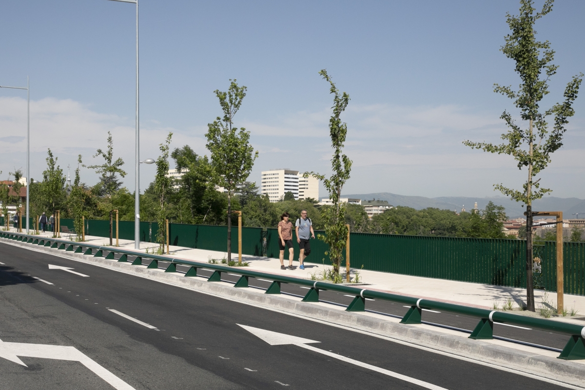 Pamplona descarta problemas de estabilidad en la cuesta de Beloso pese a las grietas detectadas
