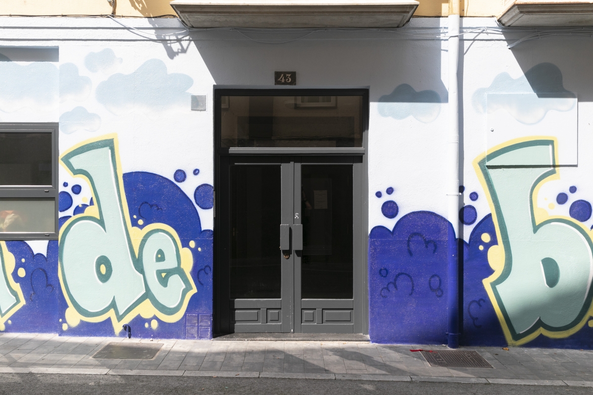 La Unidad de Barrio del Casco Antiguo vuelve a abrir sus puertas en Jarauta 43 tras una reforma integral