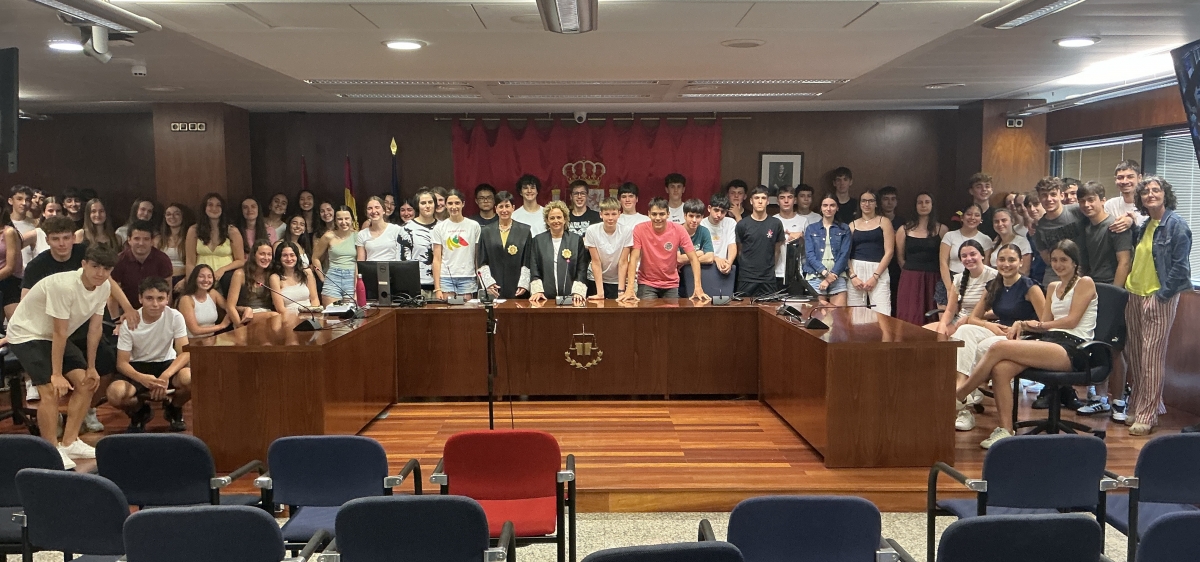 Alumnos de 4º de ESO del colegio Maristas de Sarriguren se adentran en el mundo judicial