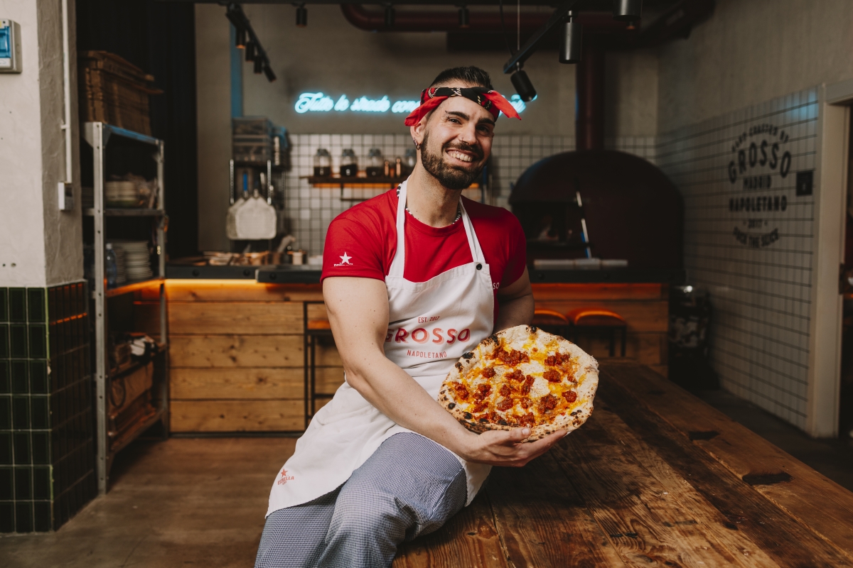 La mejor pizza de 2025 en Grosso Napoletano tiene sabor navarro: chistorra y ricotta, obra de Pasquale Cirella