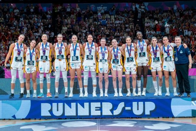 La navarra Irati Etxarri brilla con España en el Eurobasket: una plata con sabor a oro para el futuro del basket femenin