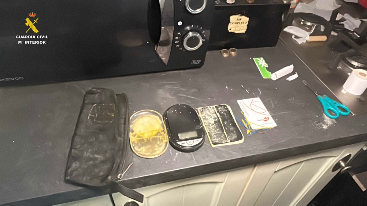 La Guardia Civil desmantela en Alcanadre una red de tráfico de speed con tres detenidos