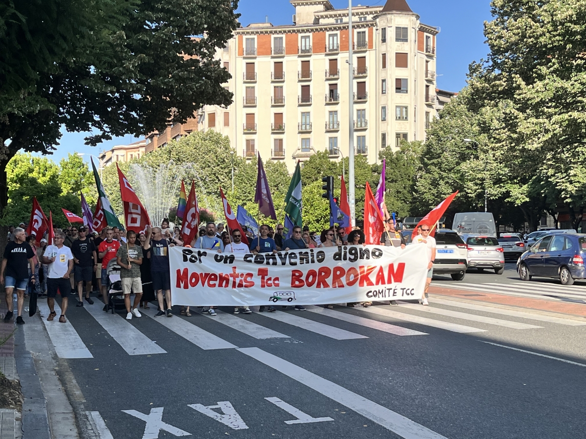 Exigen responsabilidades por una cláusula que podría limita el derecho de huelga en las villavesas