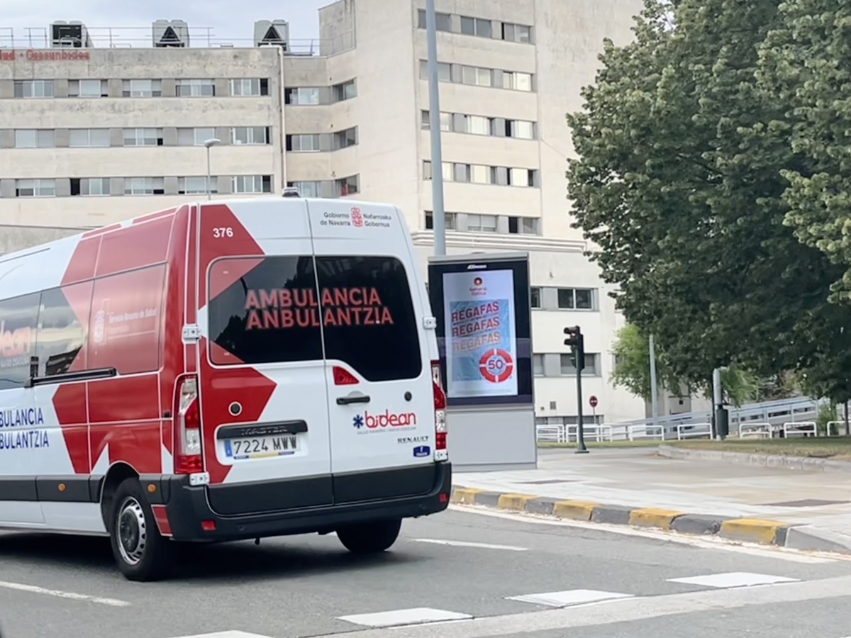 Dos trabajadores evacuados al HUN por inhalación de humo tras el incendio en una planta de residuos en Berrioplano