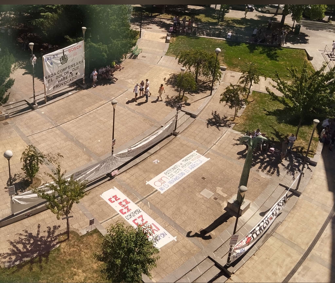 El periodo de consultas del ERE en BSH Esquíroz concluye con una reunión que se alarga durante esta tarde