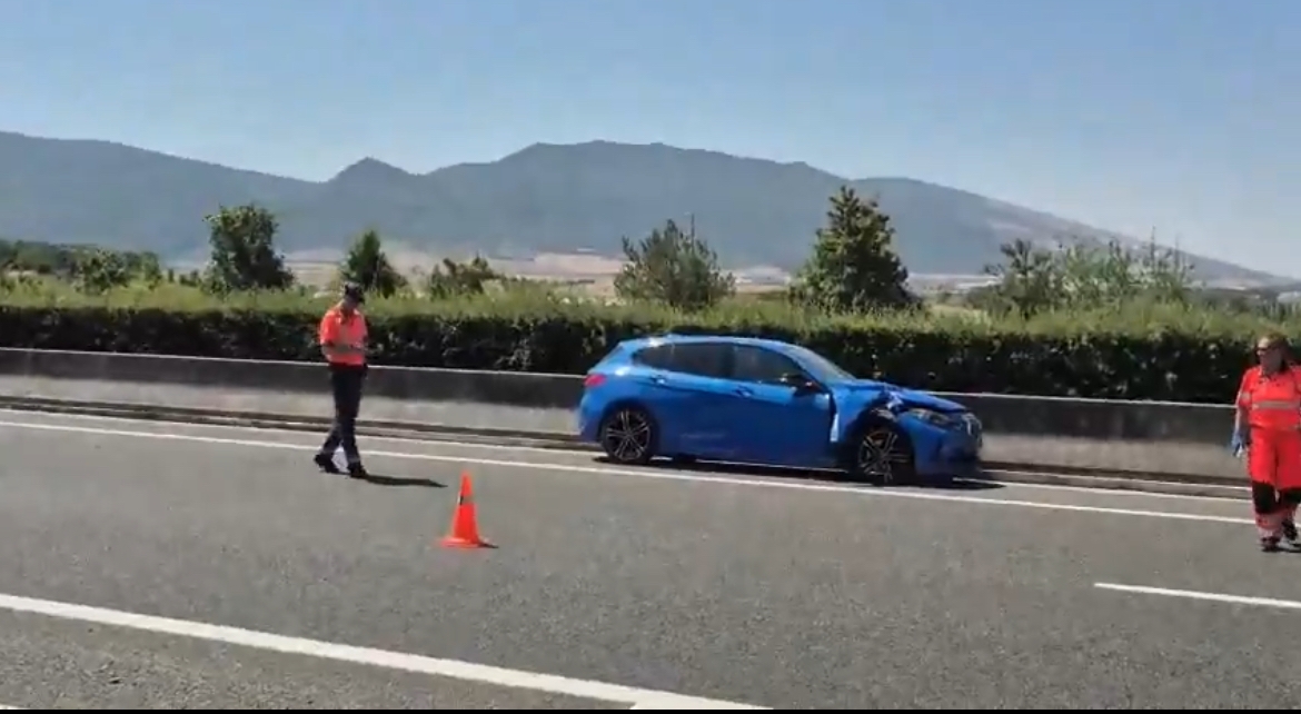 Herido un conductor tras colisionar con un camión en la A-21, en Torres de Elorz