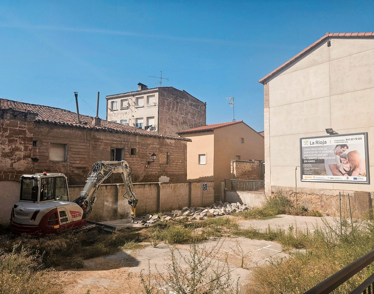 Desalojo preventivo en Haro por el riesgo de colapso de una casa en ruinas
