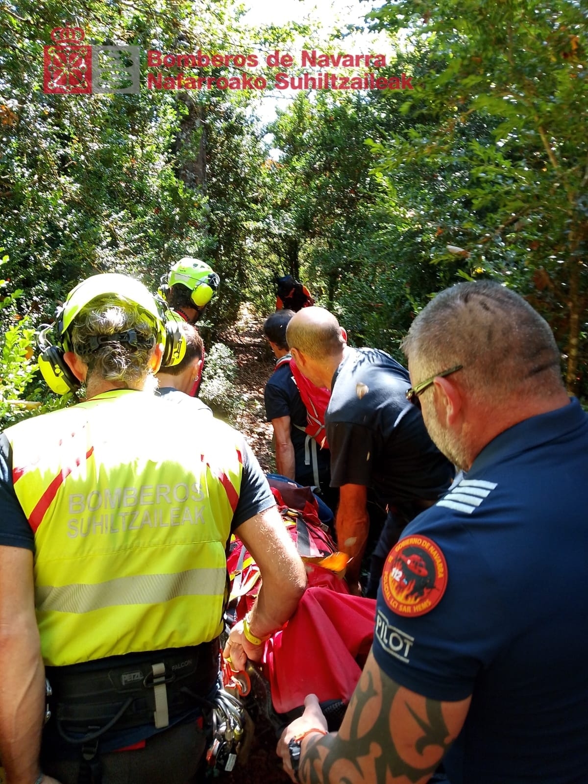 Rescatada una senderista, de 63 años, en el entorno de Yesa