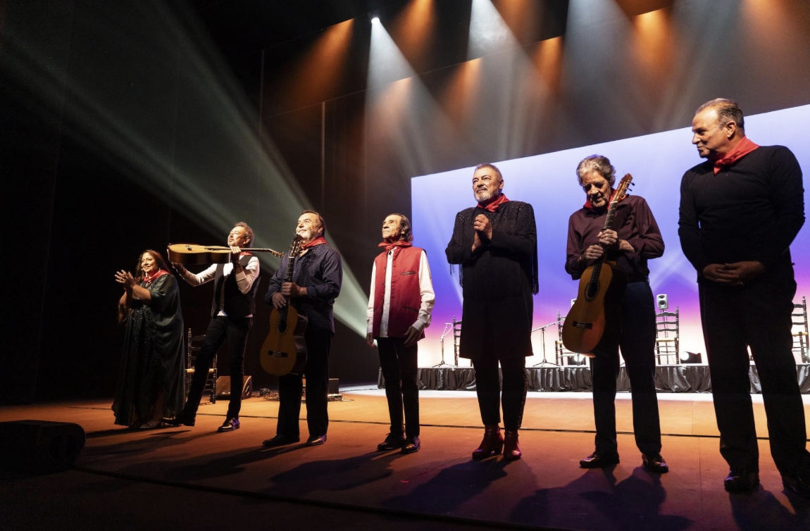 Flamenco On Fire enciende Pamplona: las guitarras de oro de “Alzapúa” y Duquende conquistan al público